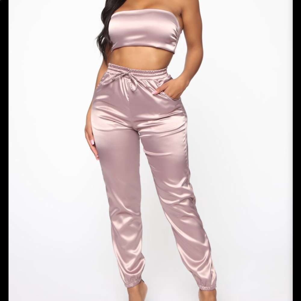 Revenge satin silk set